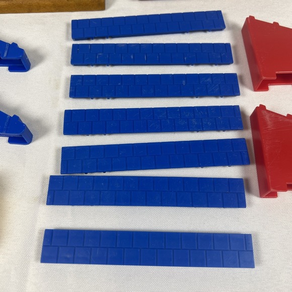 Lot Of 118 Clean Wooden Lincoln Logs And Roof Pieces For Building K'NEX 2014 - Picture 4 of 10